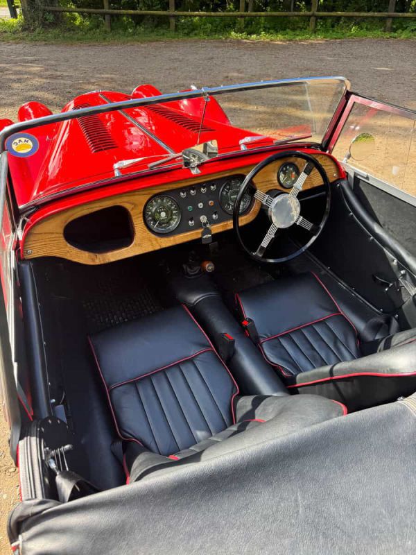 Win this 1969 Morgan 4/4 image 5