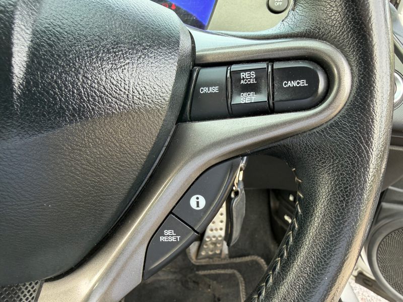 Win this Honda Civic 2010 image 5