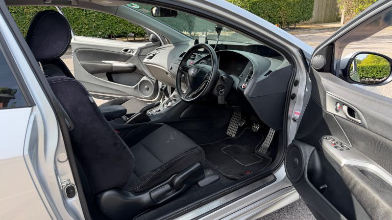 Win this Honda Civic 2010 image 10