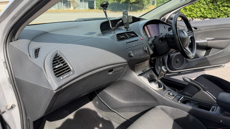 Win this Honda Civic 2010 image 11