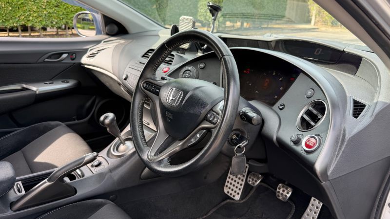 Win this Honda Civic 2010 image 12
