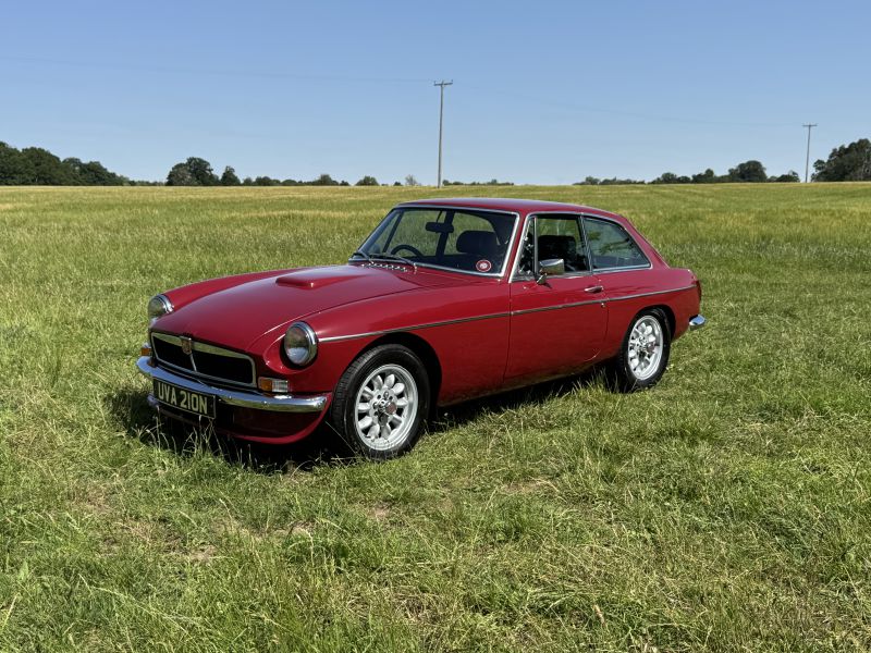 Win this 1974 Factory MGB GT V8 or £20k Cash image 6
