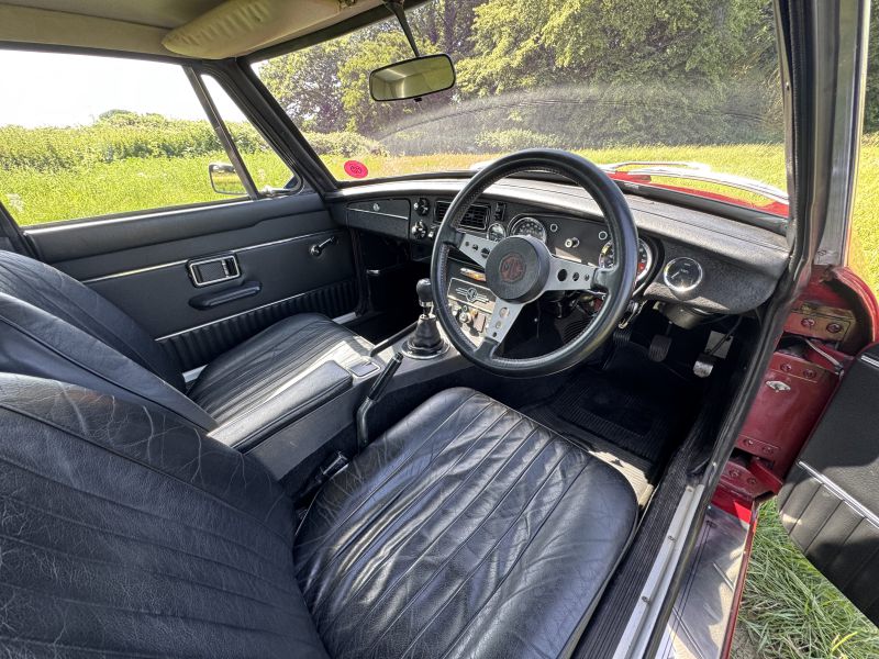 Win this 1974 Factory MGB GT V8 or £20k Cash image 11
