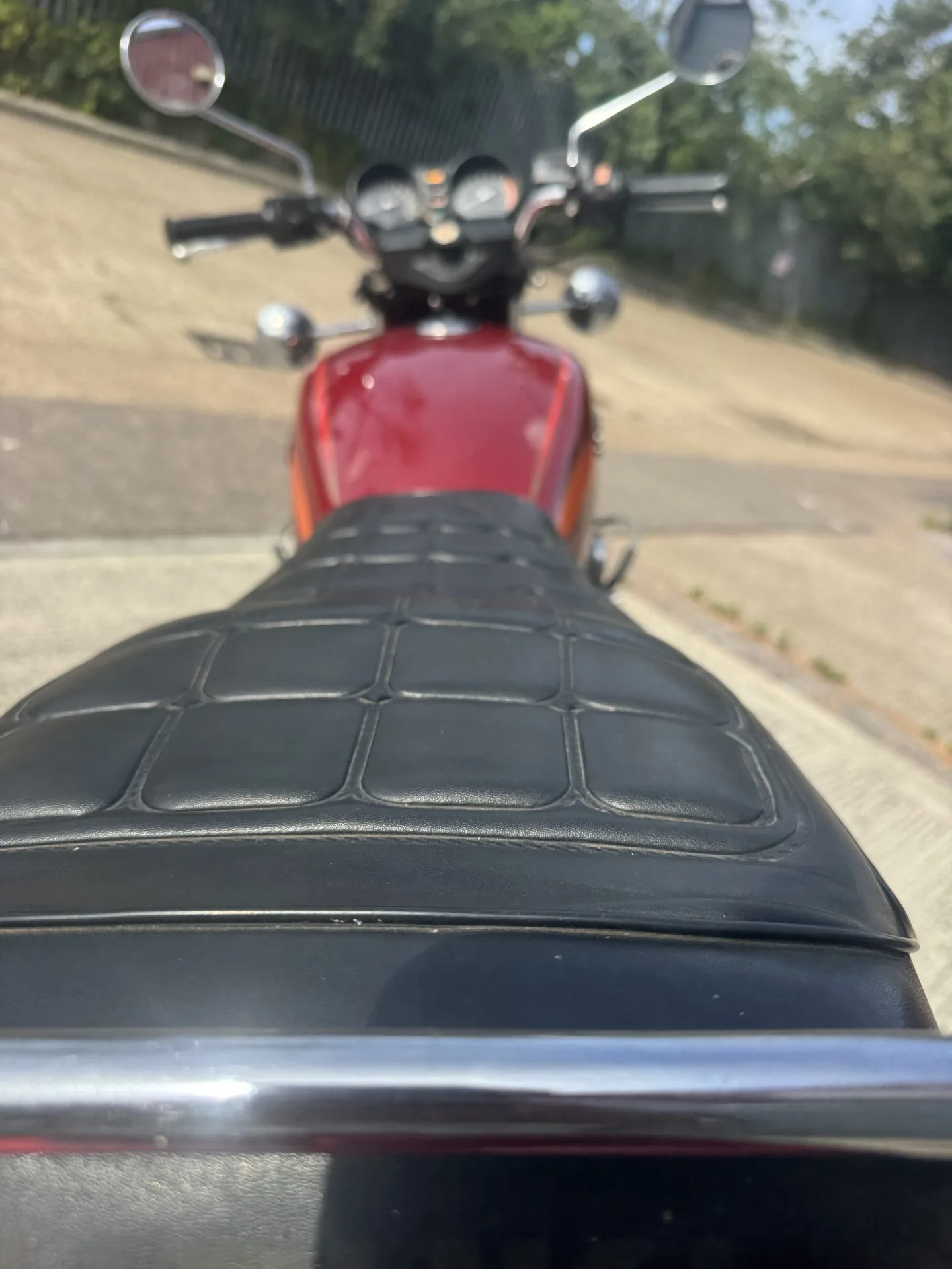 1982 Suzuki GS1000E image 2